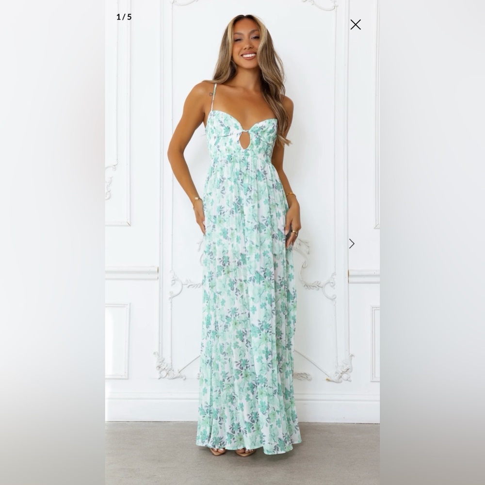 NWT Hello Molly Maxi Dress